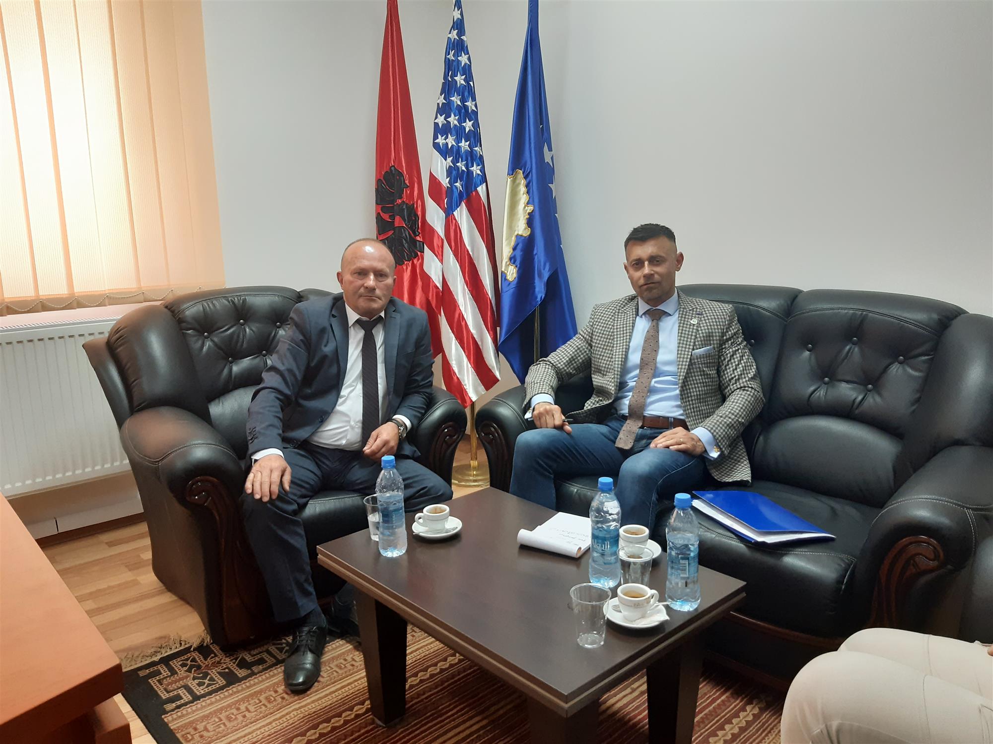 Drejtor i Përgjithshëm priti ne takim pune Konsullin e Ambasadës se Francës ne Prishtine.